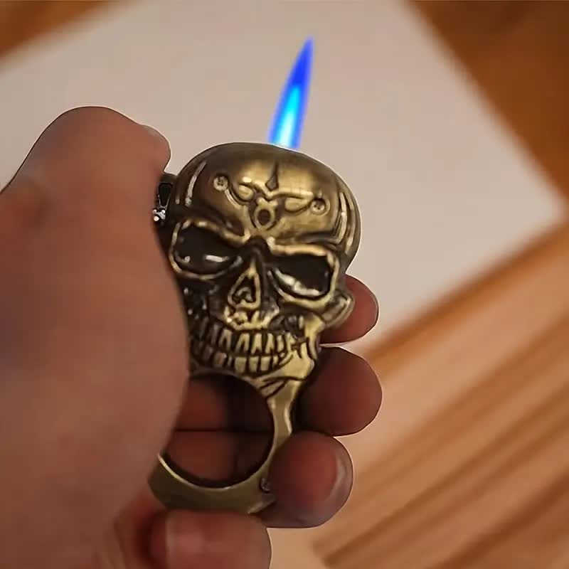 Briquet au butane multifonction avec tête de mort et porte-clés