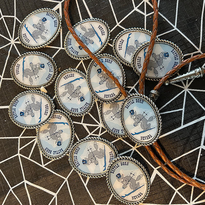 Cravate bolo en cuir marron avec photo personnalisée amusante