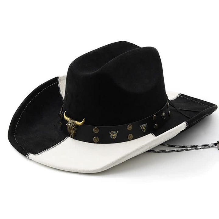 Chapeau de cowboy en similicuir noir et blanc contrasté avec rivets taureau