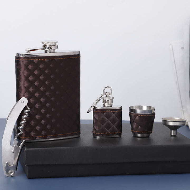 Coffret cadeau 5 pièces en cuir marron avec décapsuleur, petite carafe et flacon de 237 ml