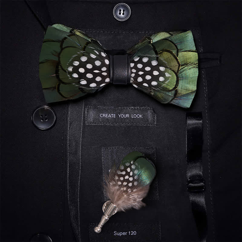 Nœud papillon chic en plumes vert foncé avec épingle à revers - Enfant - image 0