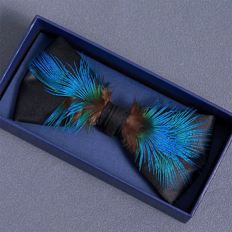Noeud papillon élégant en plumes bleues et noires - image 2