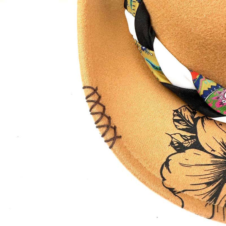 Chapeau de cowboy à sangle ethnique avec plumes de tournesol occidentales