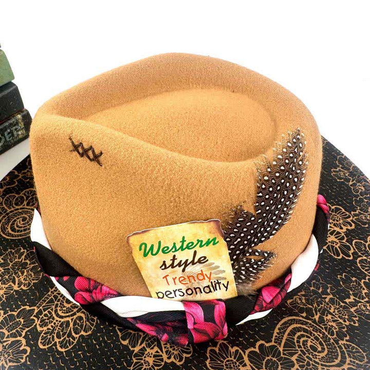 Chapeau de cowboy ethnique à deux tons avec plumes de marguerite