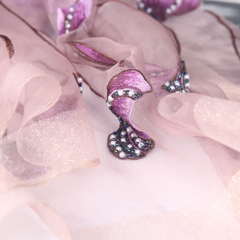 Écharpe en laine et soie à fleurs brodées à la main pour femme - image 1
