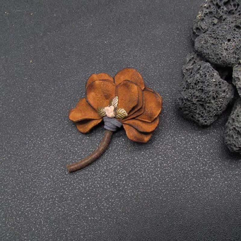 Broche en tissu à pétales de fleurs de mariage rétro au design original