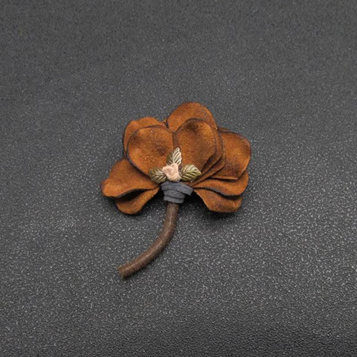 Broche en tissu à pétales de fleurs de mariage rétro au design original
