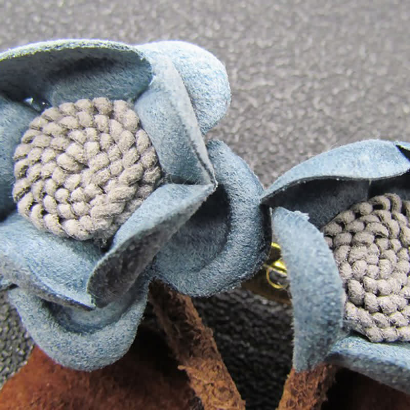Broche en tissu à doubles fleurs bleu pâle, design original pour mariage