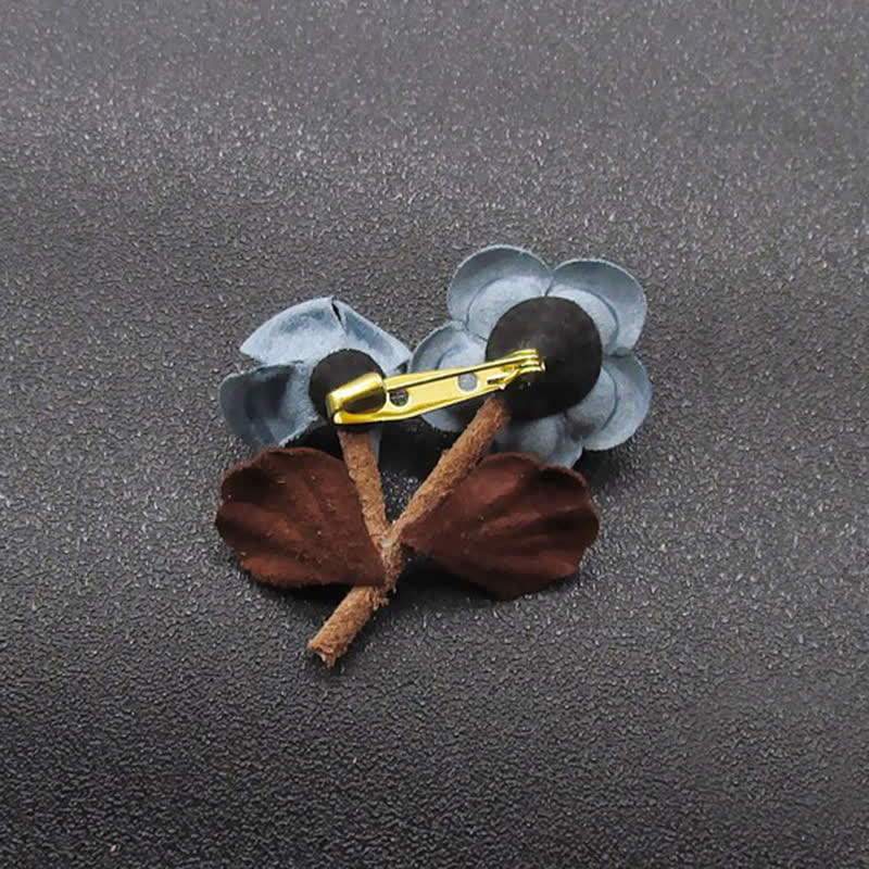 Broche en tissu à doubles fleurs bleu pâle, design original pour mariage