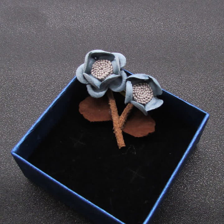Broche en tissu à doubles fleurs bleu pâle, design original pour mariage