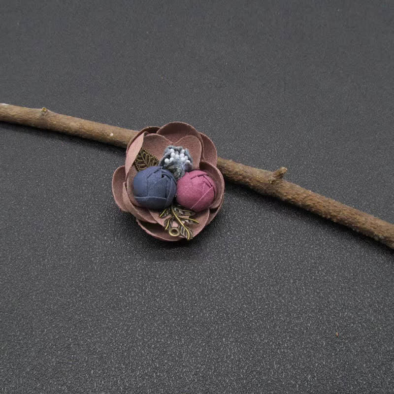 Broche en tissu à mini fleurs, design original, motif bourgeon mignon pour mariage