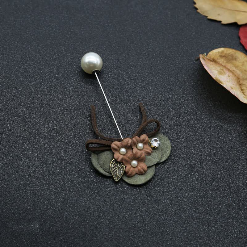 Broche en tissu à fleurs vert foncé, design original pour mariage