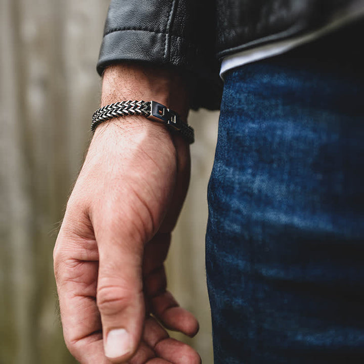 Bracelet en acier inoxydable avec nom personnalisé et chaîne en queue de renard