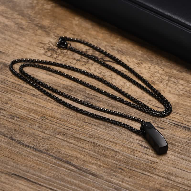 Collier pendentif torsadé chic avec nom personnalisé