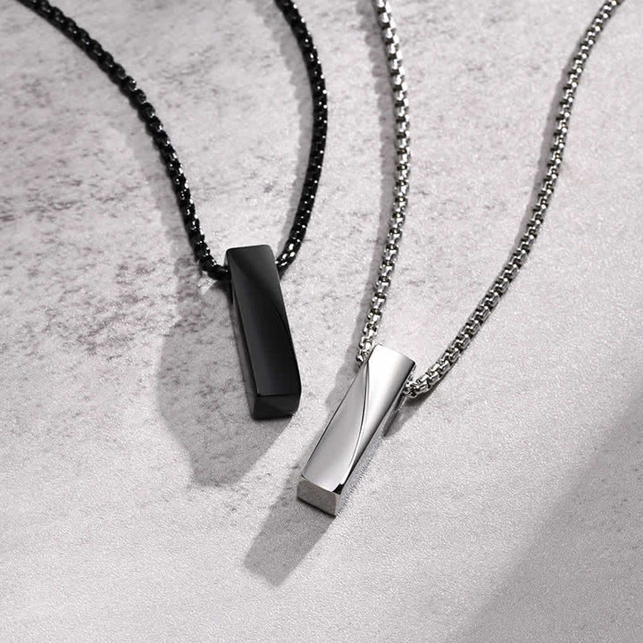 Collier pendentif torsadé chic avec nom personnalisé