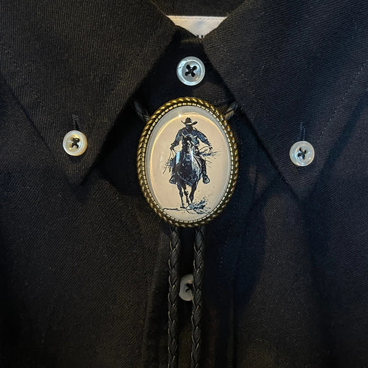 Pendentif scène de cow-boy en cuir tressé Bolo Tie