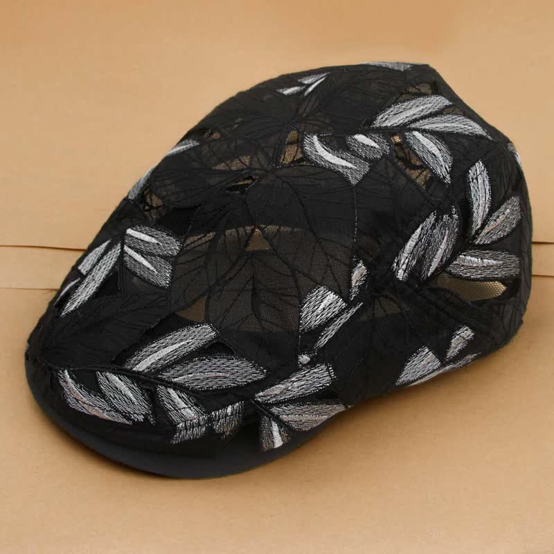 Béret en maille ajourée avec broderie de feuilles pour femme
