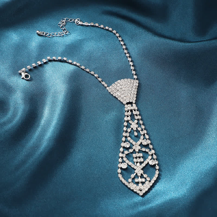 Collier cravate créatif en cristal et strass pour fête