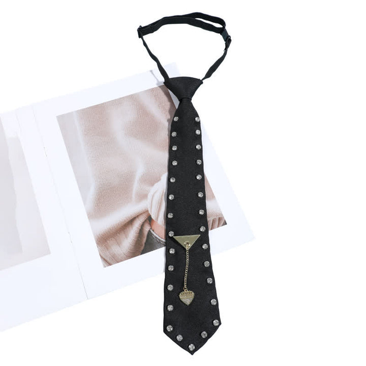 Cravate pré-nouée créative ornée de strass noirs