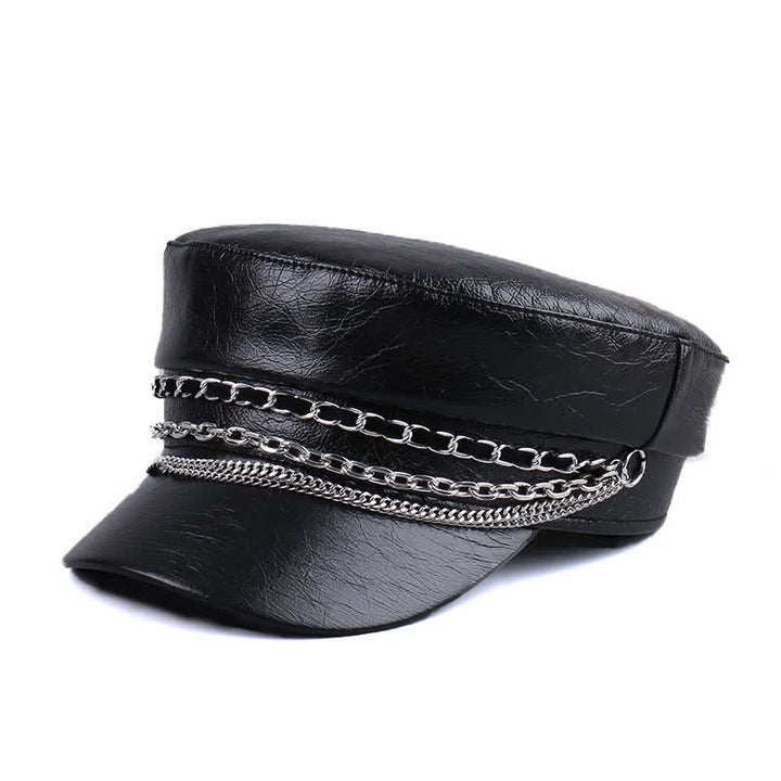 Béret en cuir noir à dessus plat et chaîne décorée pour femme