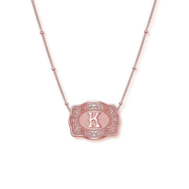 Collier mini lettre initiale en relief en or rose