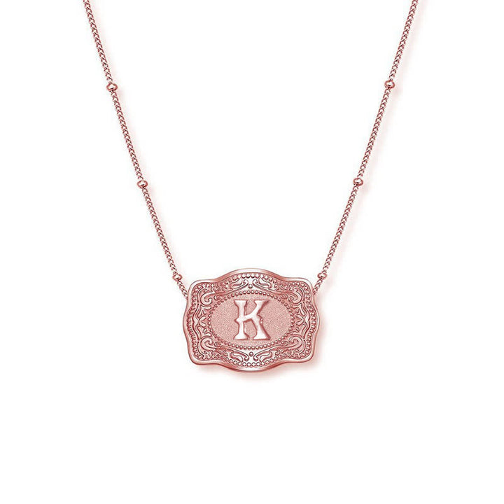 Collier mini lettre initiale en relief en or rose