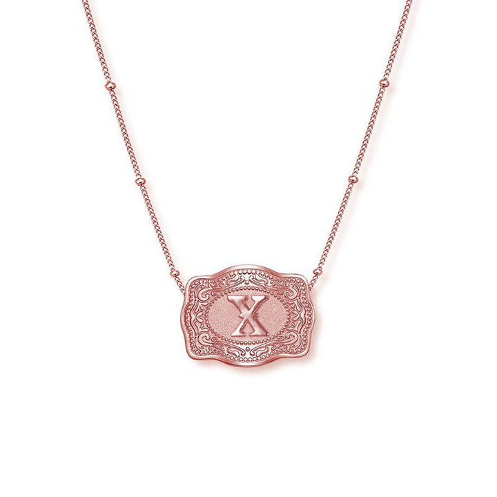 Collier mini lettre initiale en relief en or rose