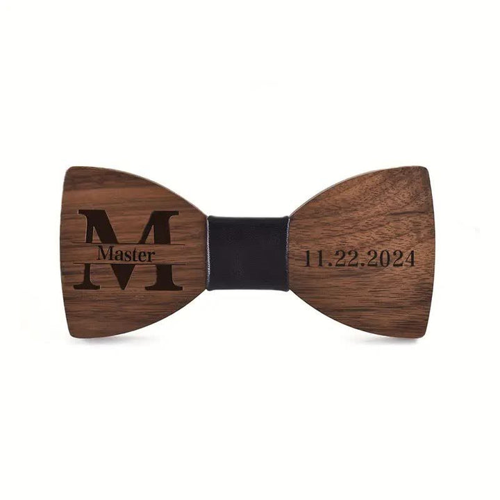 Nœud papillon en bois gravé pour homme avec nom personnalisé - image 1