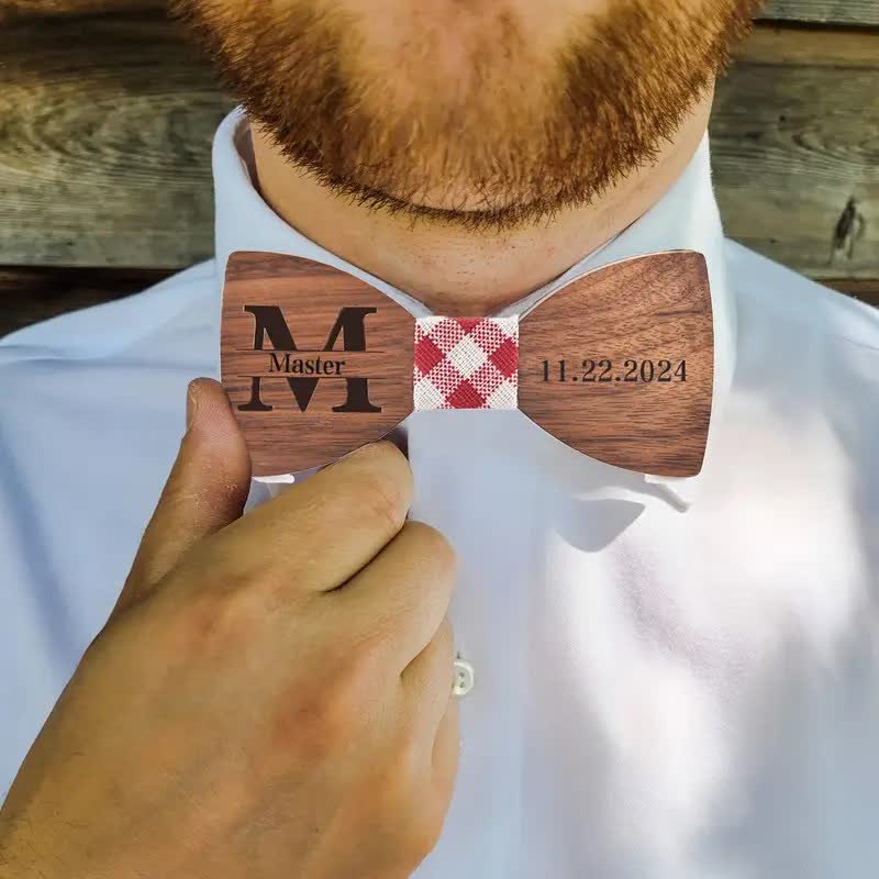 Nœud papillon en bois gravé pour homme avec nom personnalisé - image 3