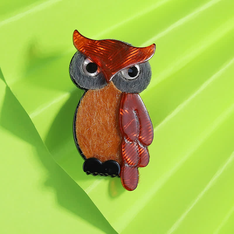 Broche en acrylique faite à la main représentant un hibou nocturne marron - Brun - image 1