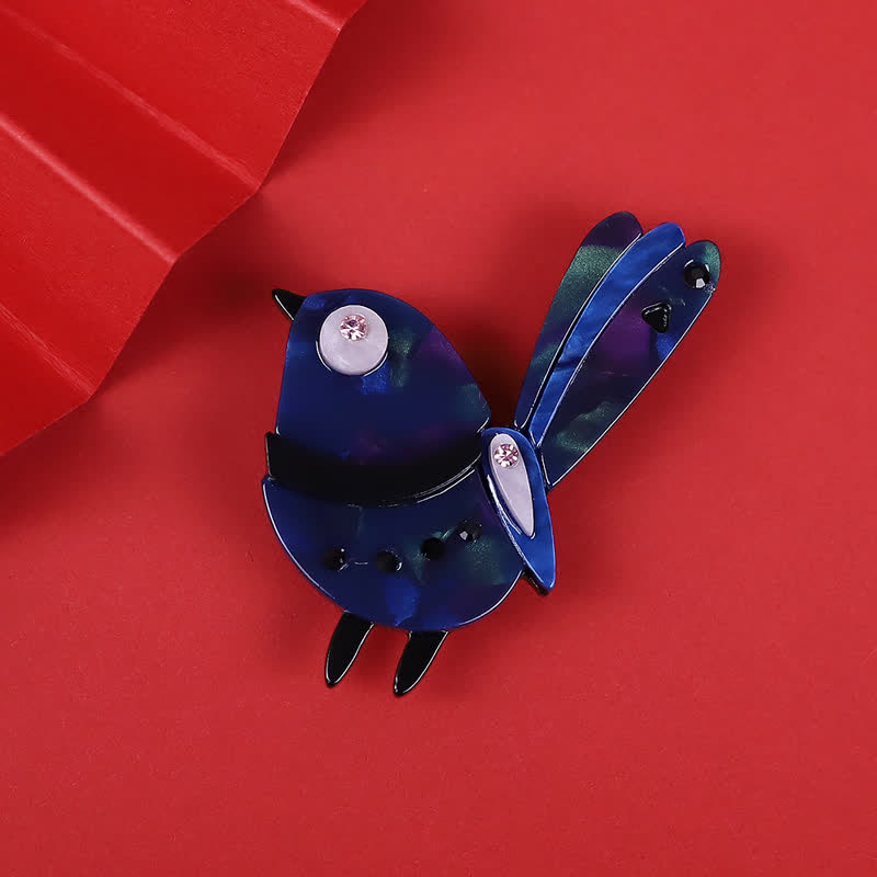 Broche en acrylique faite main en forme de petit oiseau de dessin animé bleu marine - Marine - image 1