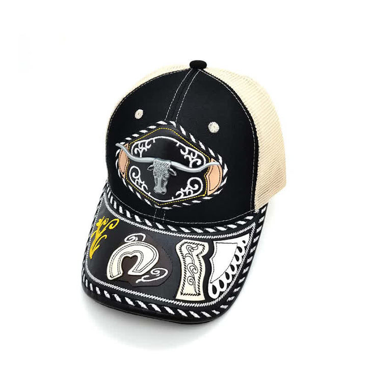 Casquette de camion en maille beige ethnique mexicaine noire avec décor en métal 3D (prévente) - Taureau - Réglable (environ 22"-23 5/8") - image 1