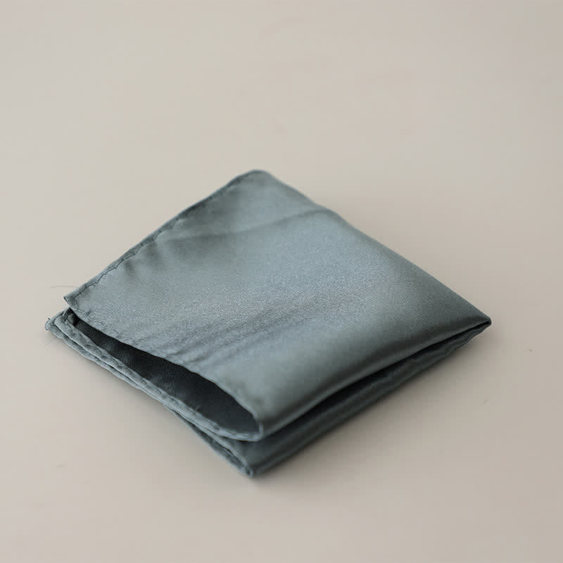 Pochette de costume simple et unie pour homme, idéale pour un mariage - Gris - image 10