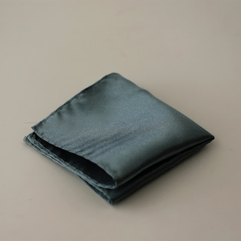 Pochette de costume simple et unie pour homme, idéale pour un mariage - Gris ardoise - image 8