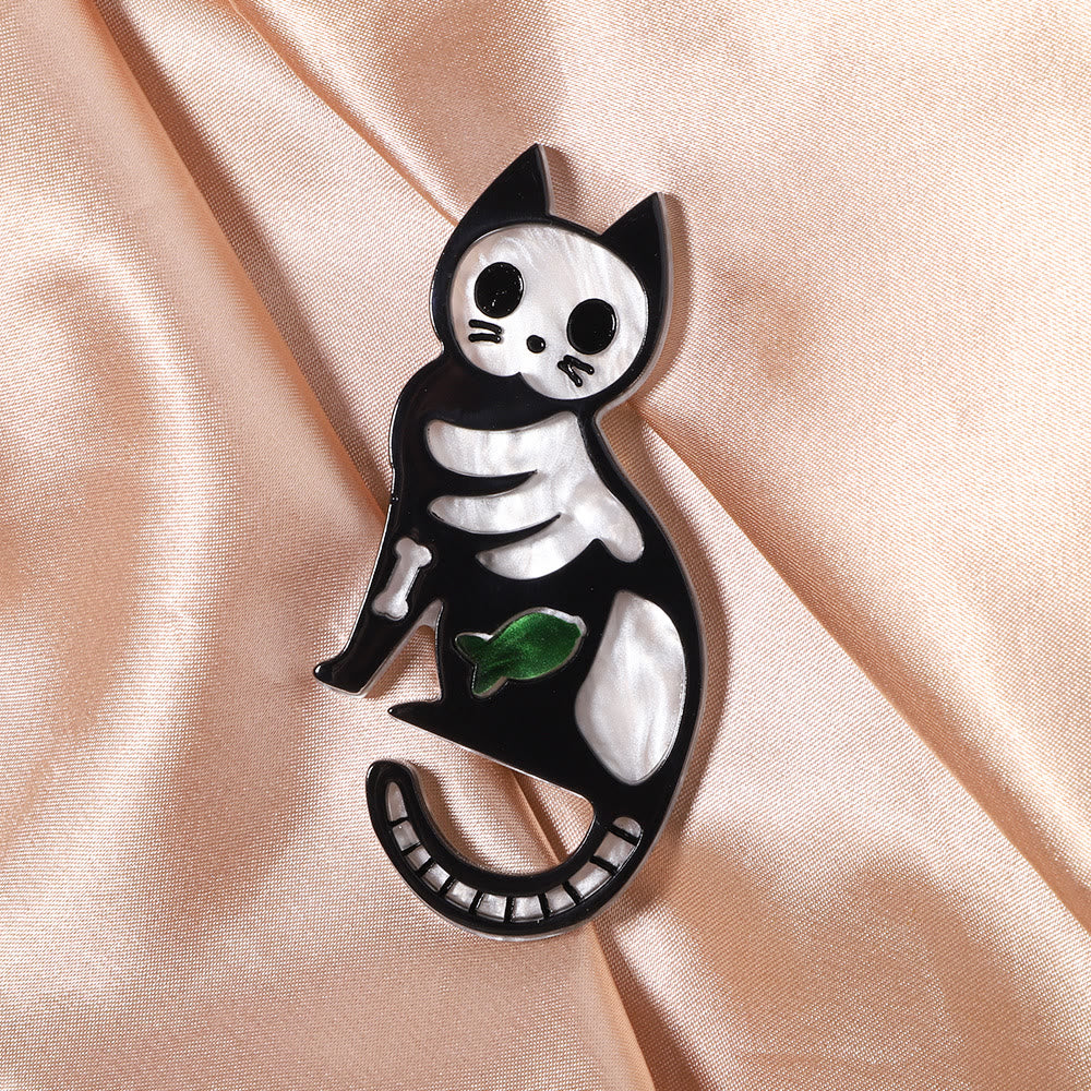 Broche en acrylique faite main en forme de petit chat pour Halloween - image 2