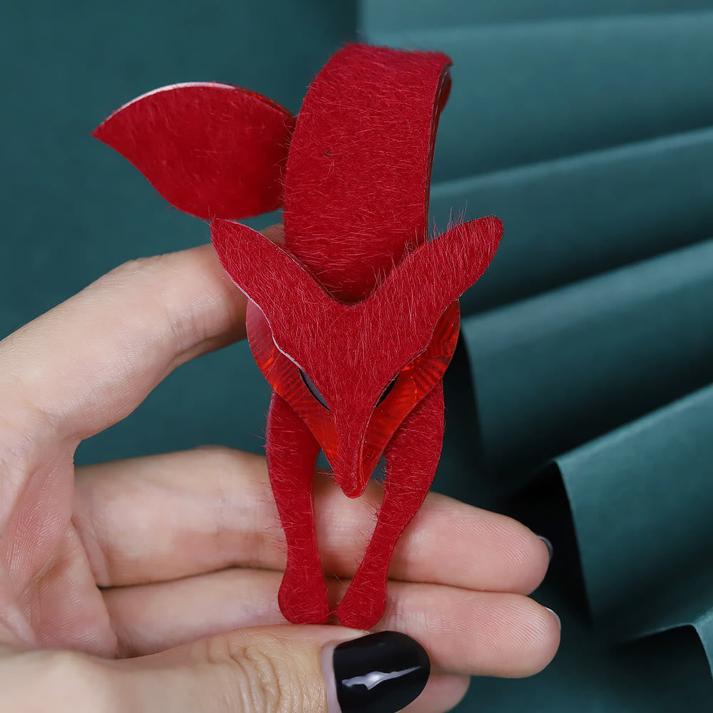 Broche en acrylique faite à la main en forme de renard roux - image 2