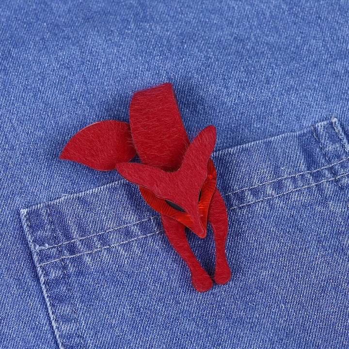 Broche en acrylique faite à la main en forme de renard roux - image 3