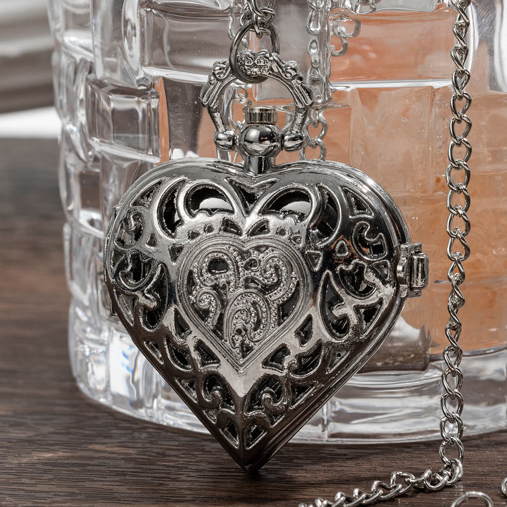 Montre de poche creuse en forme de cœur en argent rétro pour couple - image 1