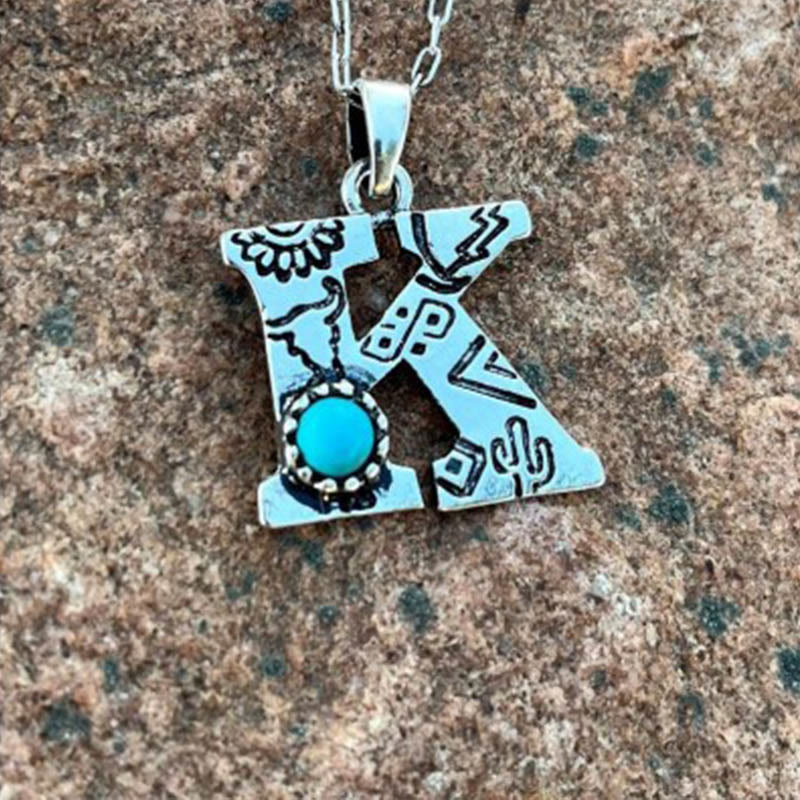 Collier rétro unisexe en métal turquoise avec lettres - K - image 9