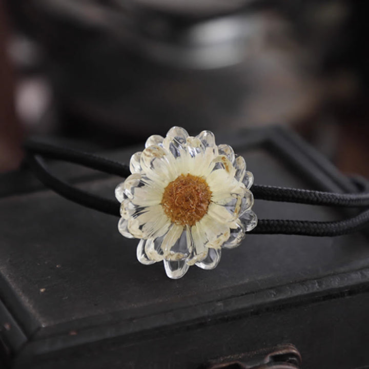 Cravate bolo pour femme en marguerite séchée faite à la main - Un peu de jaune - Corde souple - image 6