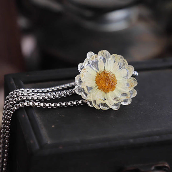 Cravate bolo pour femme en marguerite séchée faite à la main - Un peu de jaune - chaîne en acier - image 5