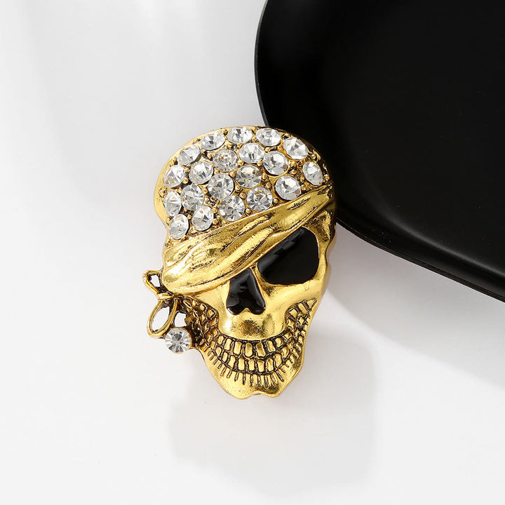 Broche crâne de pirate en diamant pour Halloween - Doré - image 3