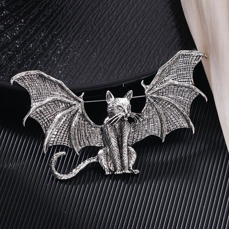 Broche en forme de chat ailé doré et argenté pour Halloween - Argent - image 3