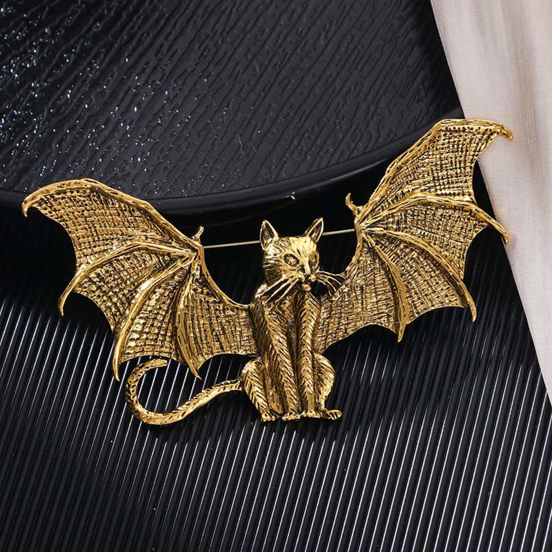 Broche en forme de chat ailé doré et argenté pour Halloween - Doré - image 1