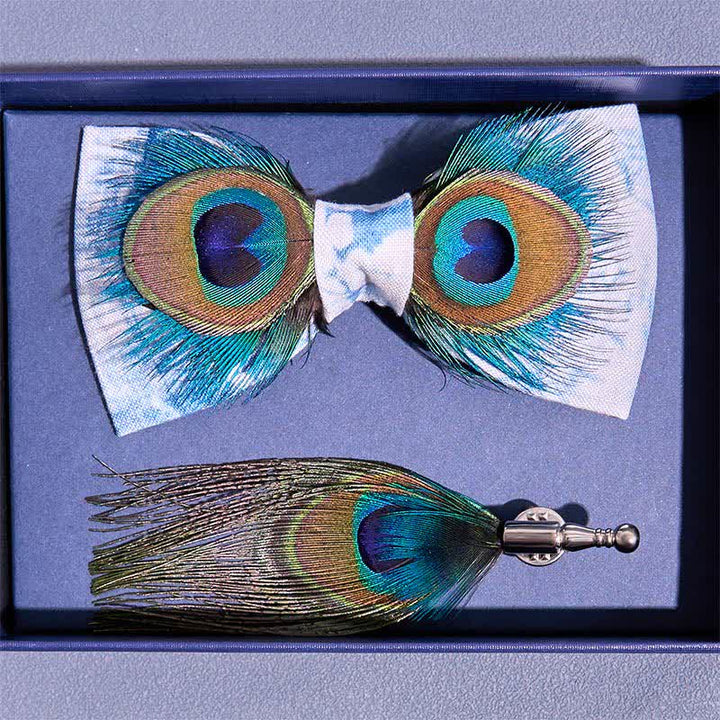 Nœud papillon en plumes de paon bleu et blanc - image 3