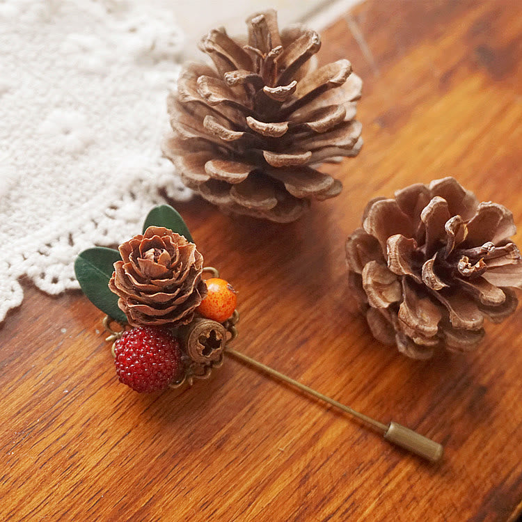 Broche créative en forme de pomme de pin imitation forêt faite à la main - image 1