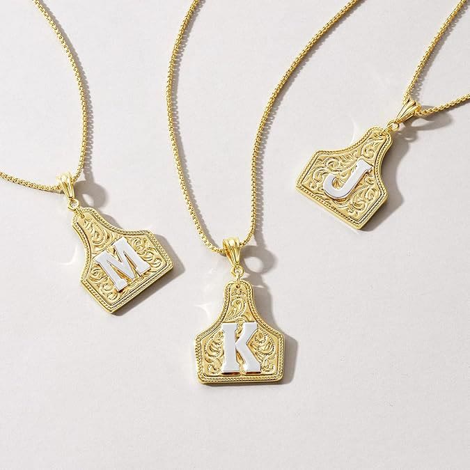 Collier pendentif lettre dorée en relief à la mode - image 2