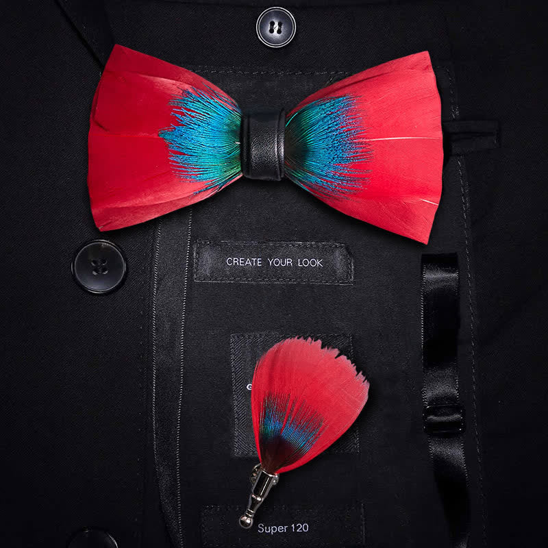 Nœud papillon exotique en plumes rouges et bleues avec épingle à revers - Rouge et bleu - image 0
