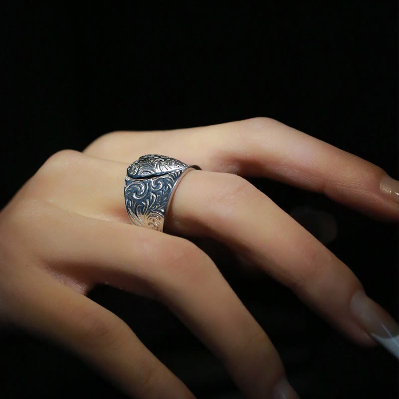 Bague ajustable en forme de cœur contrastant en or et en argent avec motif herbe - image 3