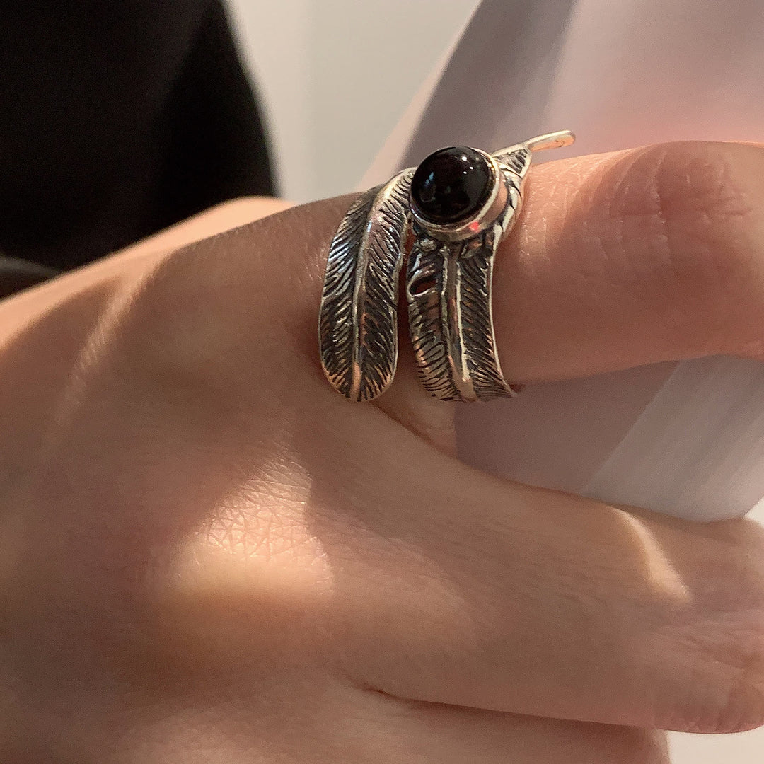 Bague vintage en argent émaillé noir avec plume tombante - image 2
